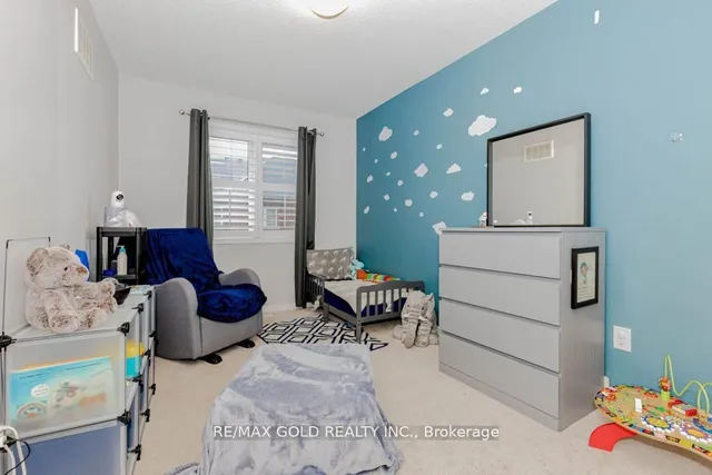 Additional image 28 of 475 Queen Mary Dr