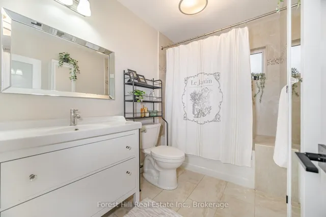 Additional image 33 of 24 Upminster Cres