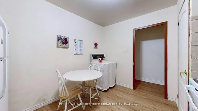 Additional image 11 of 3460 Keele St Unit 921