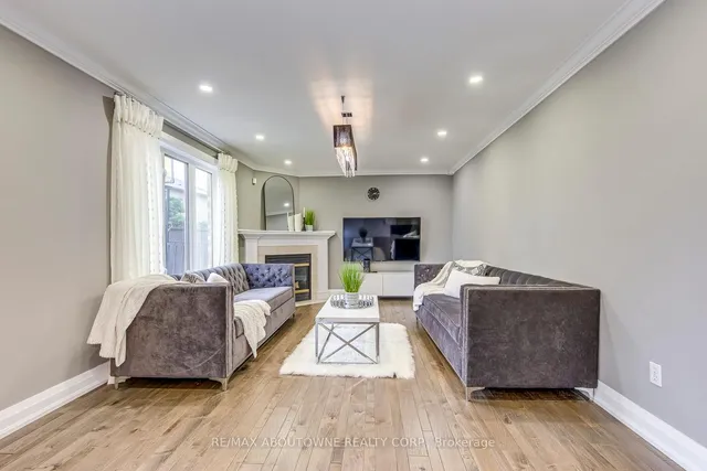 Additional image 16 of 2387 Heslop St