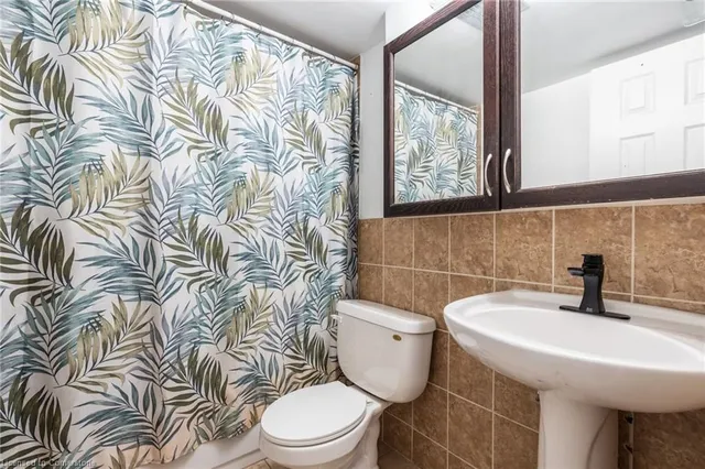 Additional image 14 of 851 Queenston Rd Unit 803