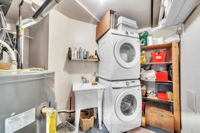 Additional image 44 of 75 Markham St Unit 7