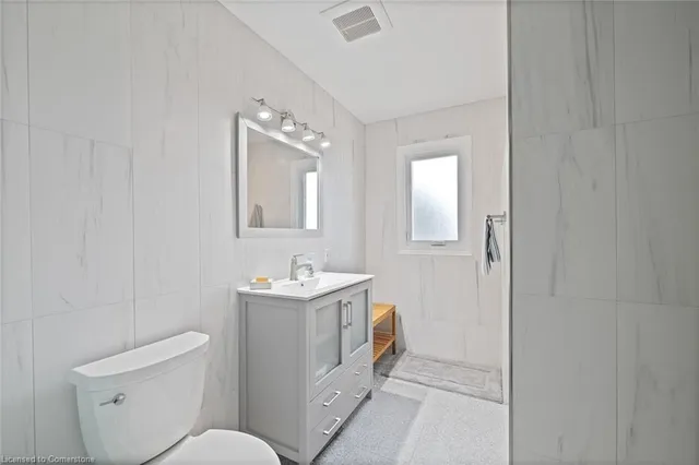 Additional image 24 of 1 Strathroy Cres