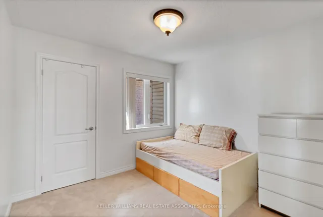 Additional image 20 of 51 Black Diamond Cres