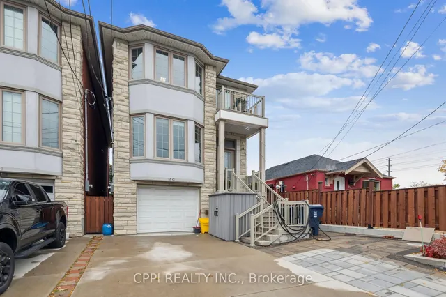 2C Bexley Cres