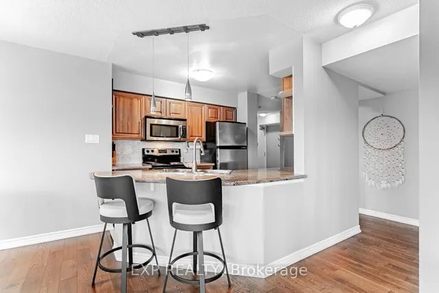 Additional image 4 of 872 Sheppard Ave Unit 603