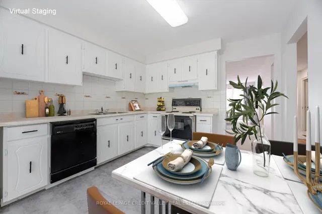 Additional image 15 of 44 Courtleigh Sq