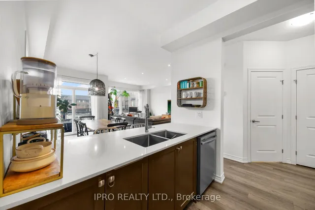 Additional image 21 of 61 Soho St Unit 123