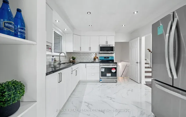 Additional image 20 of 18 Dearbourne Blvd