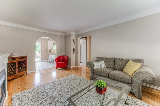 Additional image 10 of 11 Coach Hill Dr