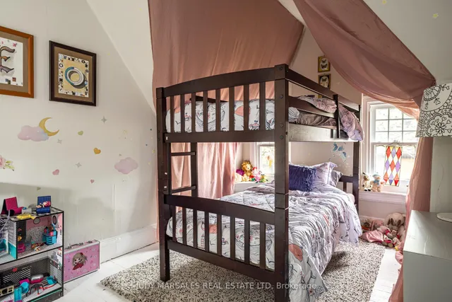 Additional image 34 of 177 Charlton Ave