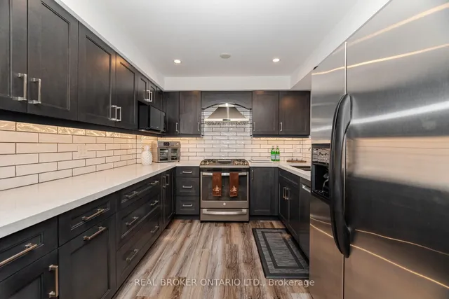 Additional image 11 of 28 Lacewood Cres