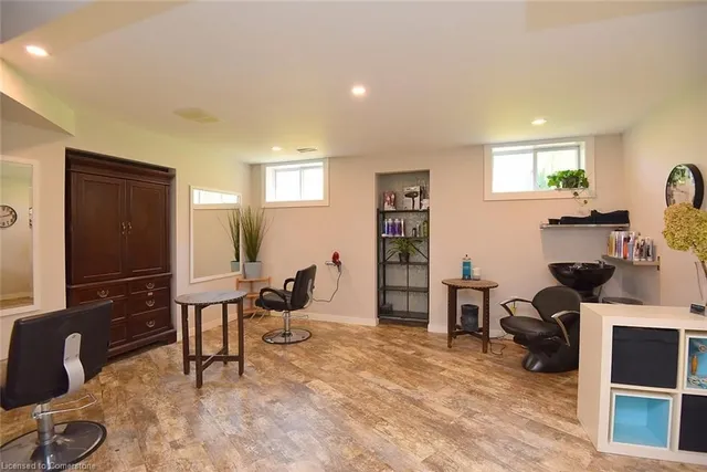 Additional image 35 of 39 Barnabas St