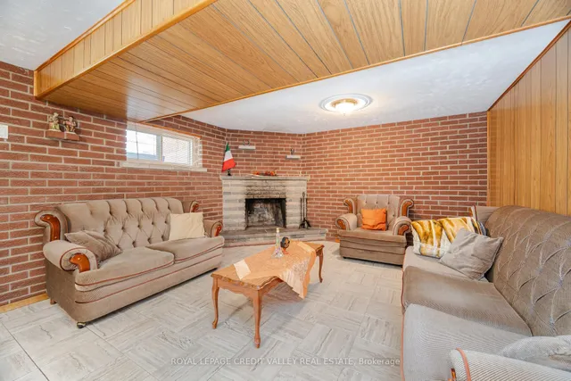 Additional image 40 of 55 Shoreham Dr