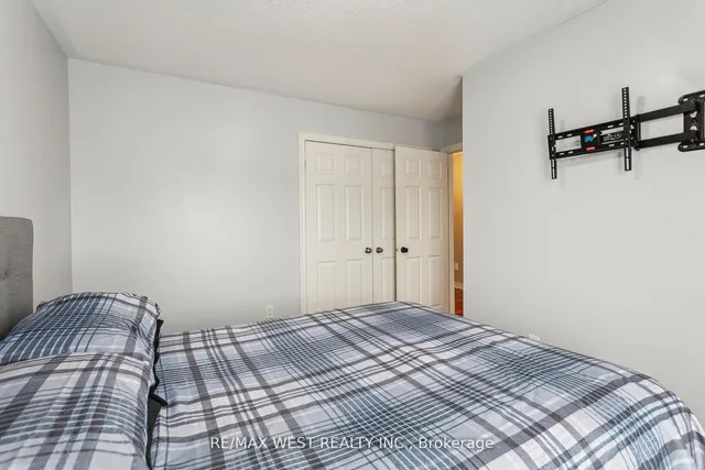 Additional image 17 of 14 Kistler St