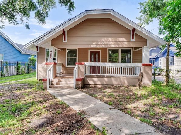 4208 Walker St, Houston, TX 77023