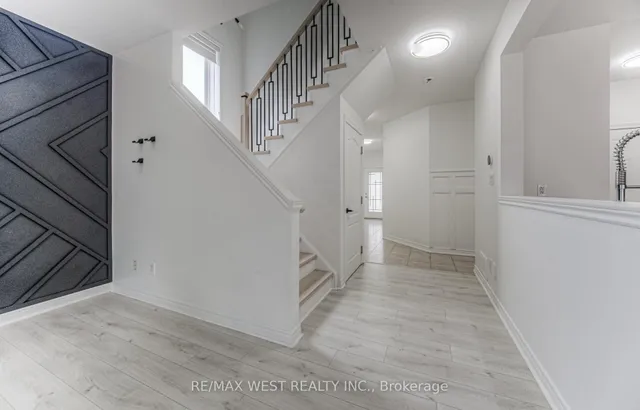 Additional image 24 of 57 Creek Ridge St