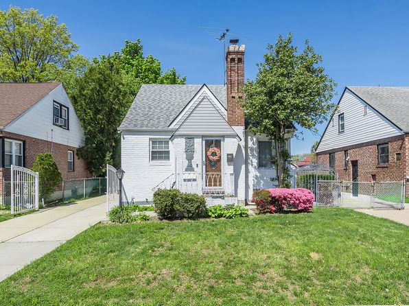 11818 230th St, Jamaica, NY 11411