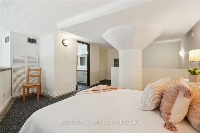 Additional image 29 of 50 Main St Unit 313