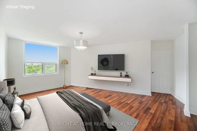 Additional image 21 of 714 The West Mall Unit 811