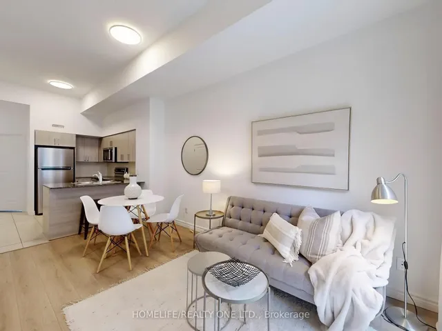 21 Ruttan St Unit TH132