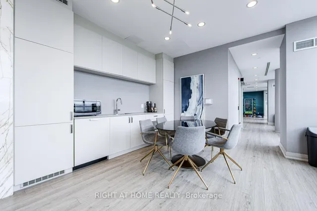 Additional image 28 of 630 Greenwood Ave Unit 204