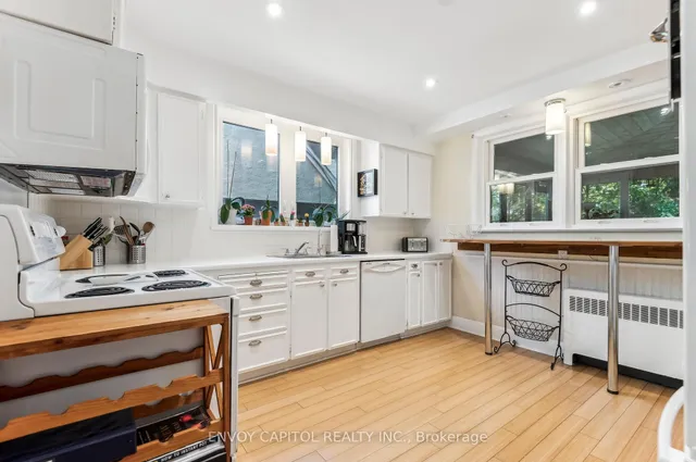 Additional image 9 of 271 Yonge Blvd