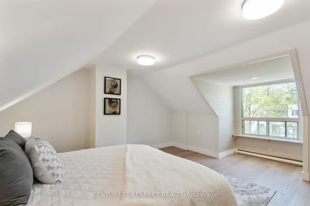 Additional image 17 of 21 Frankdale Ave