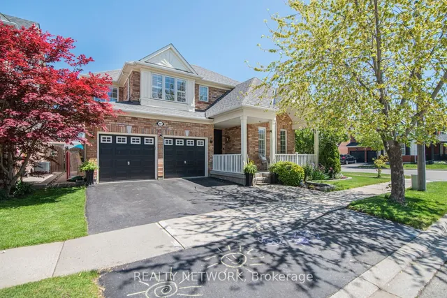 941 Huffman Cres