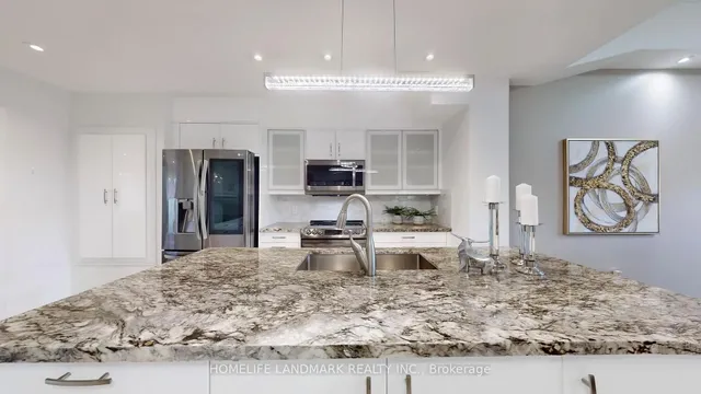 Additional image 12 of 12 Carousel Crt