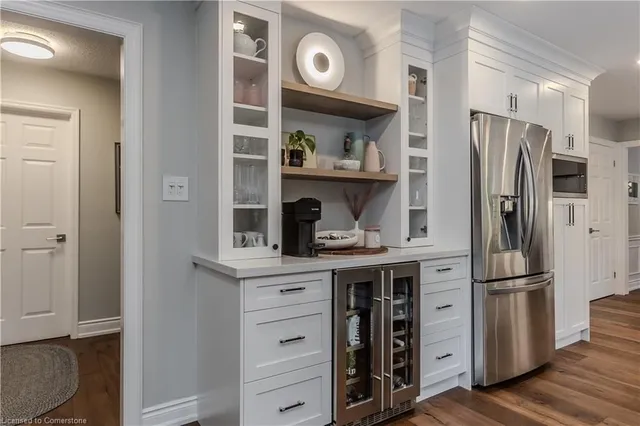 Additional image 18 of 6 Carl Cres