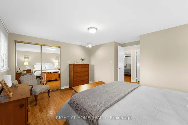 Additional image 28 of 30 Village Crt