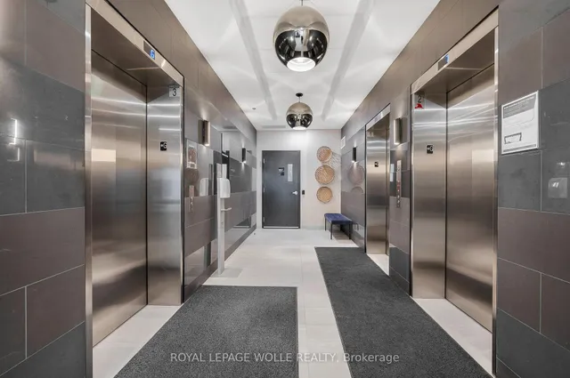 Additional image 23 of 60 Charles St Unit 2405