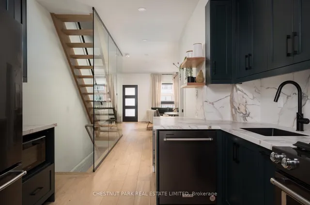 Additional image 12 of 26 Pape Ave