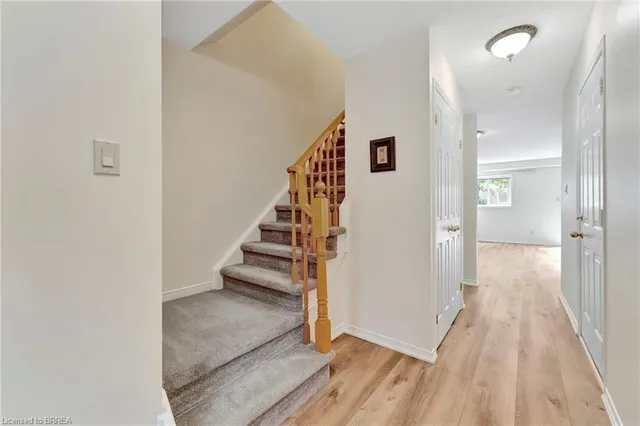 Additional image 5 of 31 Moss Blvd Unit 26