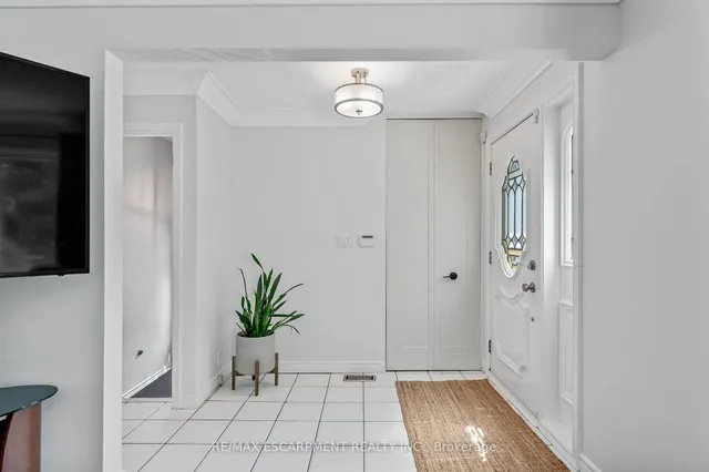 Additional image 3 of 63 West 25th St