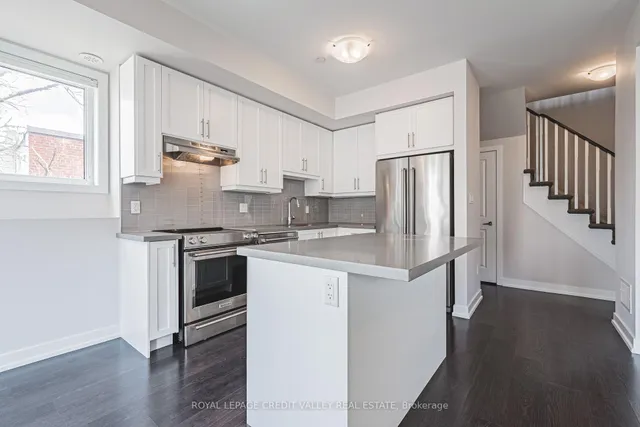 Additional image 17 of 256 Royal York Rd Unit 116