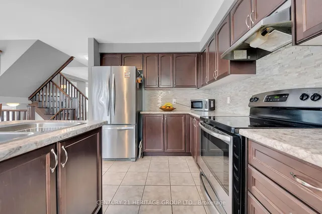 Additional image 18 of 2 England Terr