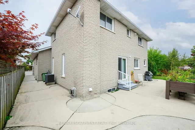 Additional image 38 of 7 Osgoode Crt