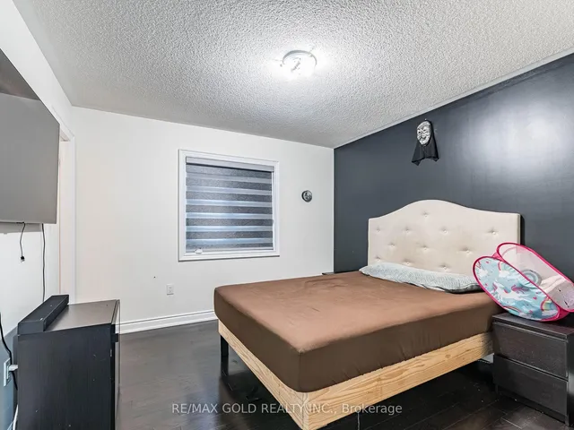 Additional image 25 of 4 Wainwright Dr