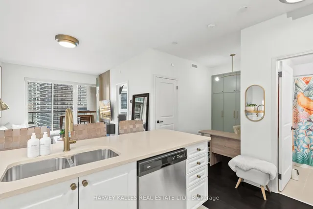 Additional image 12 of 39 Annie Craig Dr Unit 1403