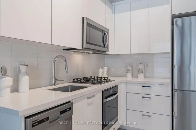 Additional image 10 of 195 McCaul St Unit 613