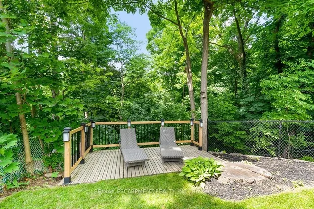 Additional image 38 of 250 LINWOOD Cres