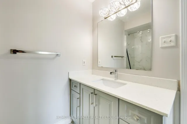 Additional image 32 of 10 Thunderbird Tr