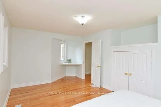 Additional image 34 of 14 Smye Crt