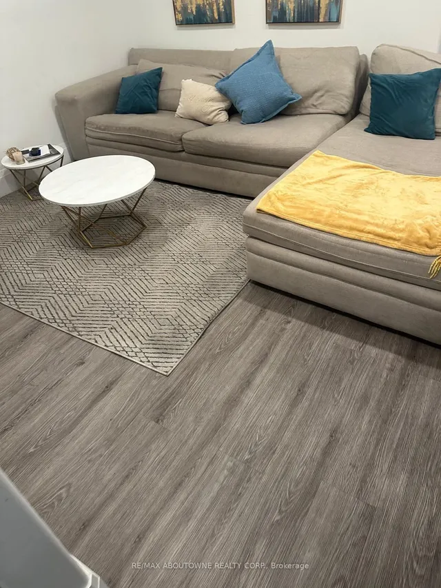 Additional image 12 of 66 Wellington St