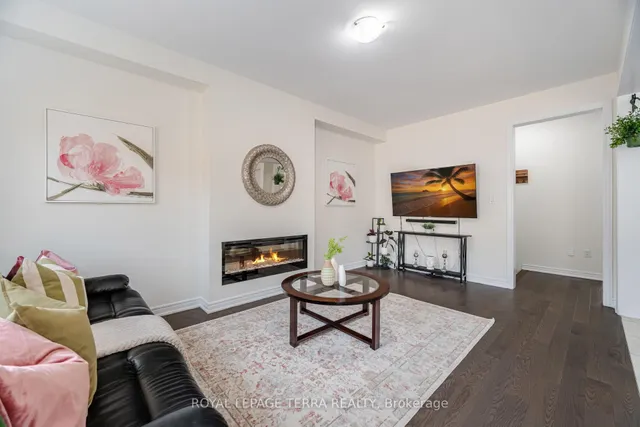 Additional image 21 of 47 Cobriza Cres