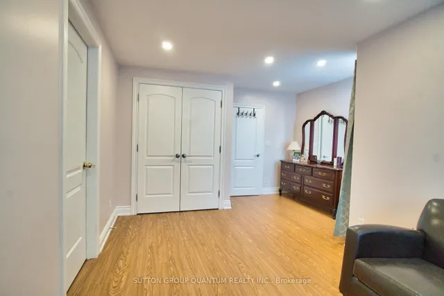 Additional image 11 of 80 Bartlett Ave