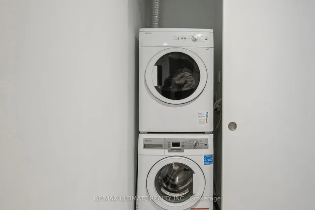 Additional image 6 of 161 Roehampton Ave Unit 601