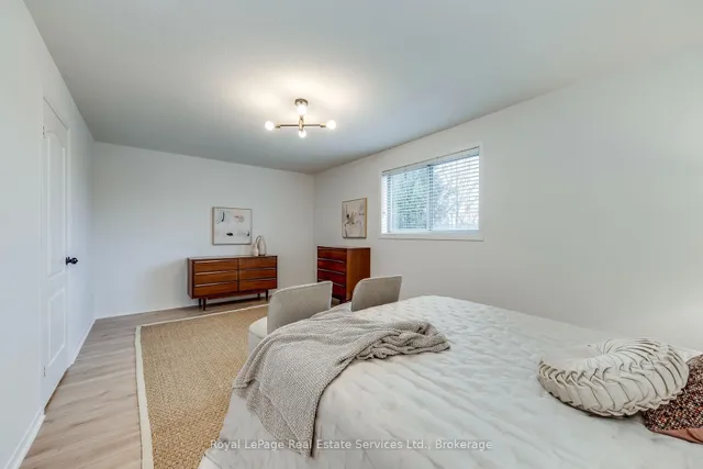 Additional image 23 of 39 Foxborough Dr